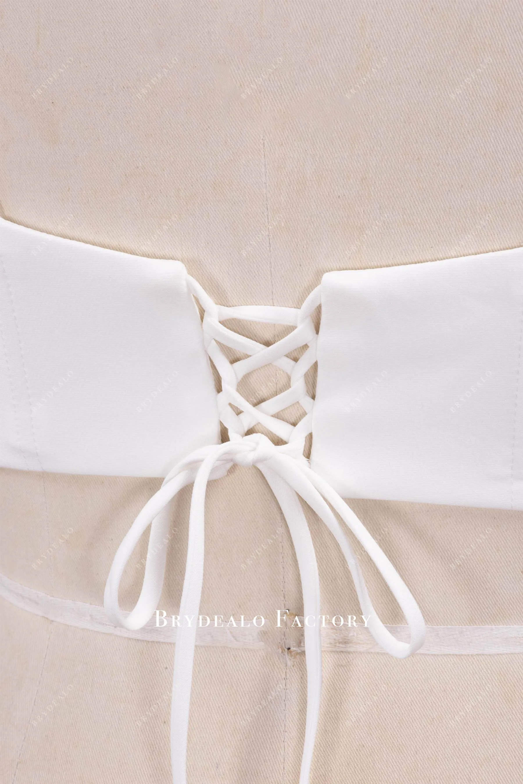 Crepe This Straps Sweetheart Bridal Crop Top