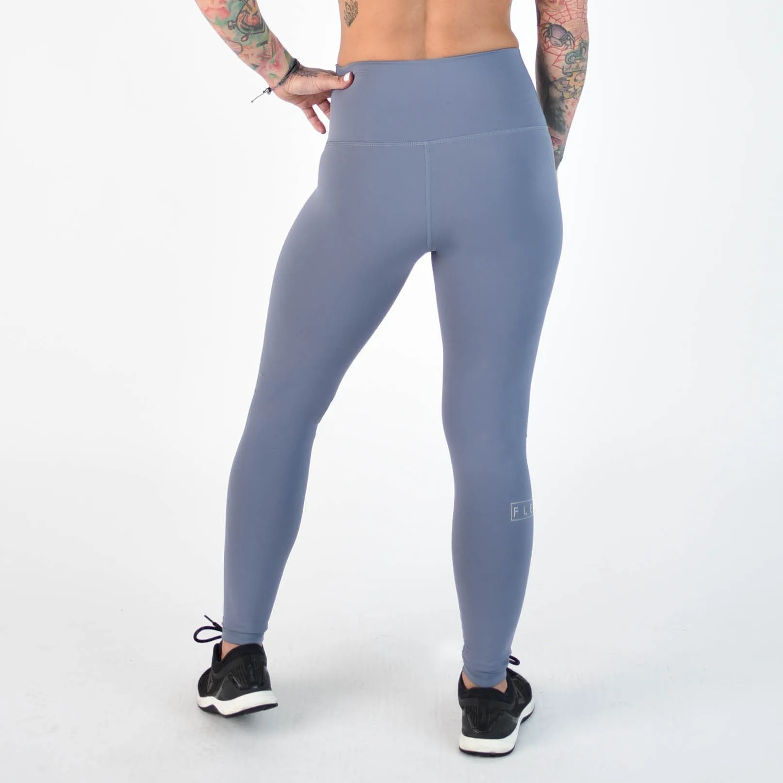 FLEO El Toro 25" Grisaille Leggings (Silky Silk)